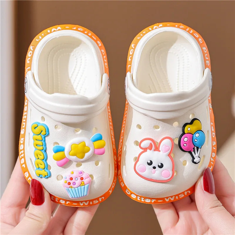 Sandales d’intérieur cute pour filles et garçons, Semelle souple antidérapante et léger.