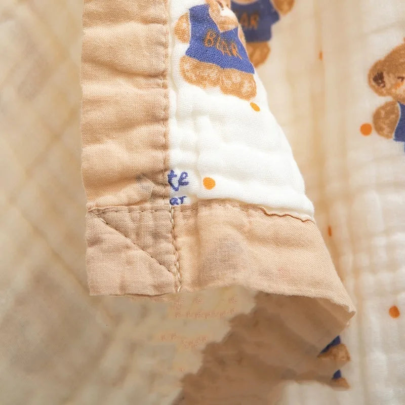 Serviette de bain conçue spécialement pour les tout-petits avec des dessins animés colorés