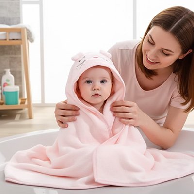 Cape de bain bébé 