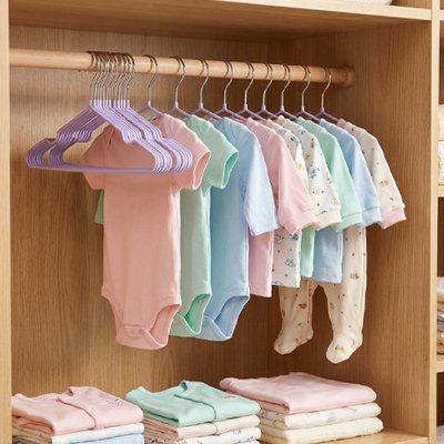 Cintre bébé​​ 